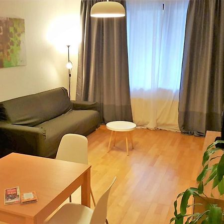 Apartment Smichov Prag Exteriör bild