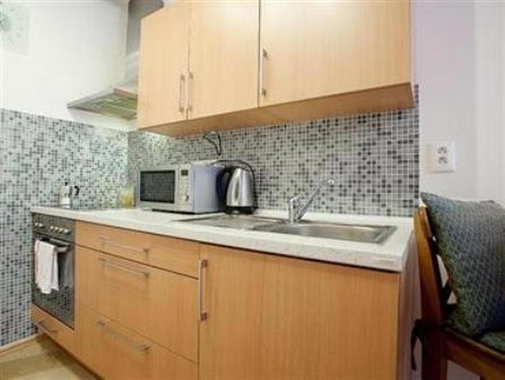 Apartment Smichov Prag Rum bild